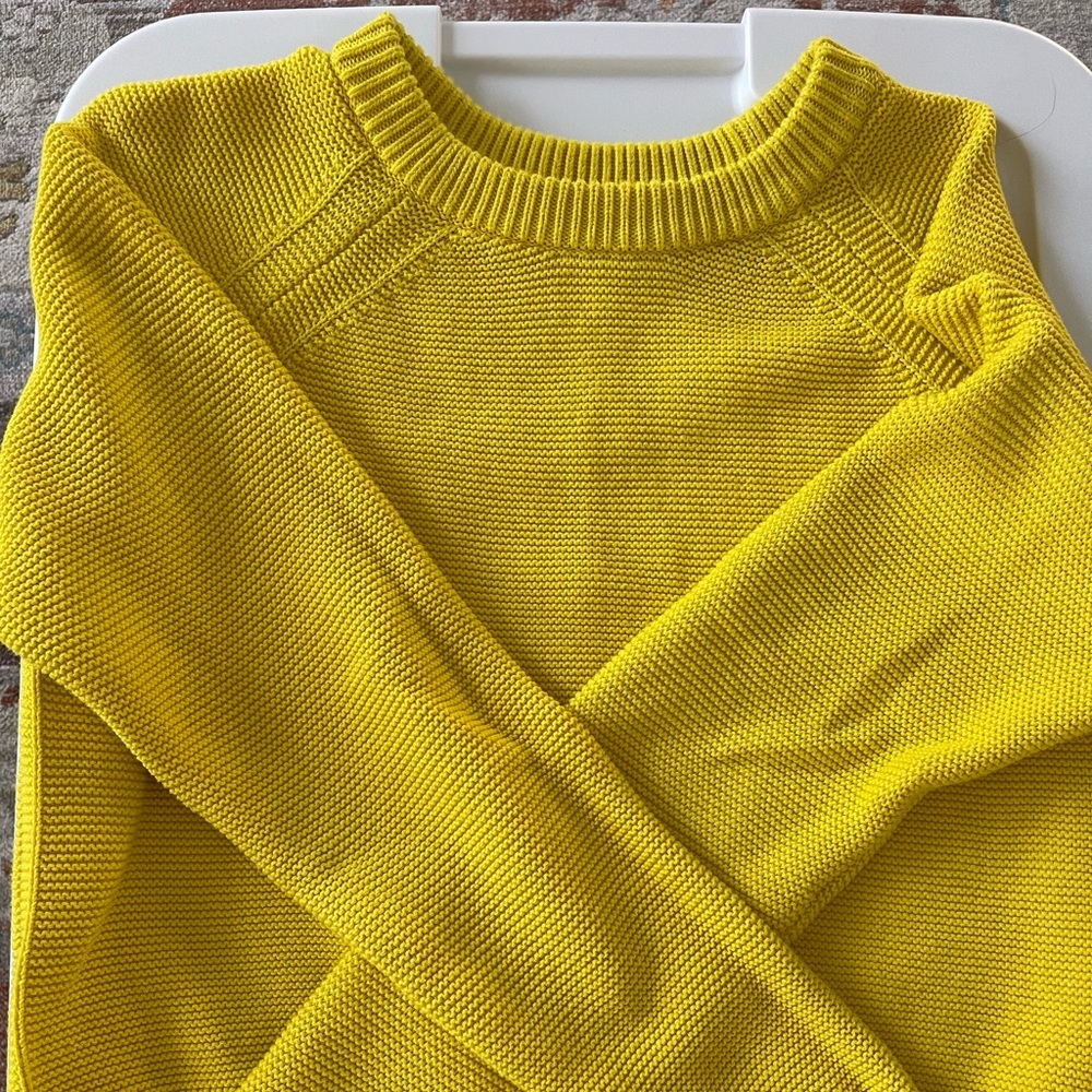French Connection! Perfect condition yellow sweater